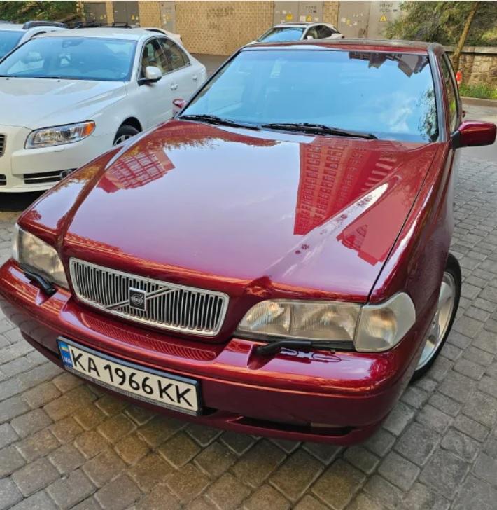 Откриха спортна кола Volvo от 1997 г. в идеално състояние СНИМКИ