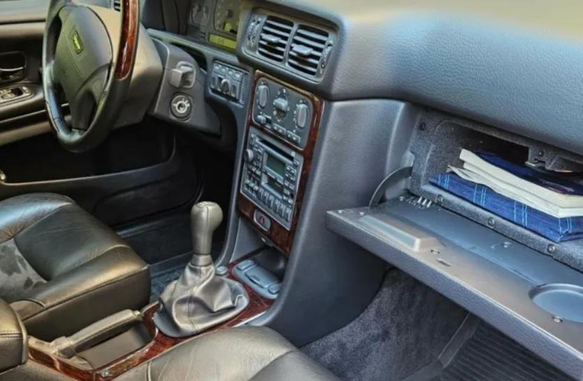 Откриха спортна кола Volvo от 1997 г. в идеално състояние СНИМКИ