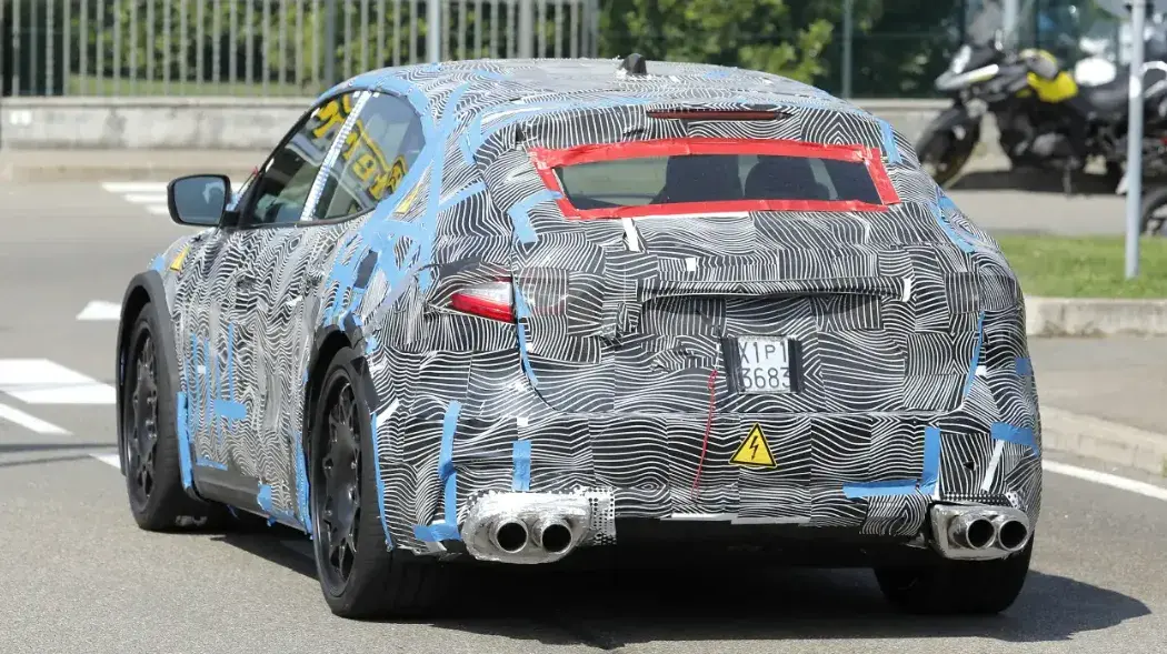 Ferrari тества първия си електрически автомобил: какво се знае за колата
