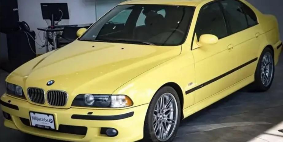 Пуснаха за продажба рядко BMW M5 E39 в перфектно състояние СНИМКИ