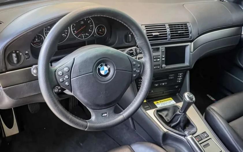 Пуснаха за продажба рядко BMW M5 E39 в перфектно състояние СНИМКИ