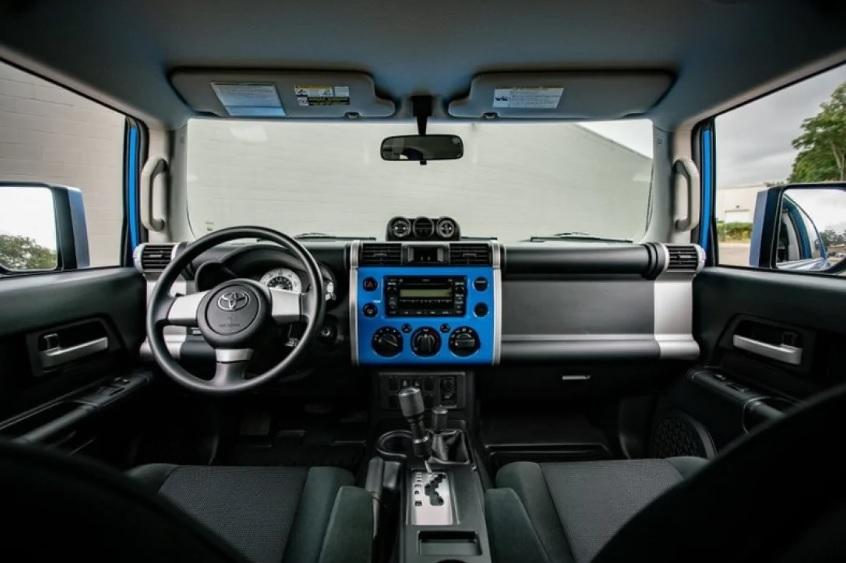 Откриха кросоувър Toyota FJ Cruiser от 2008 г. в перфектно състояние СНИМКИ