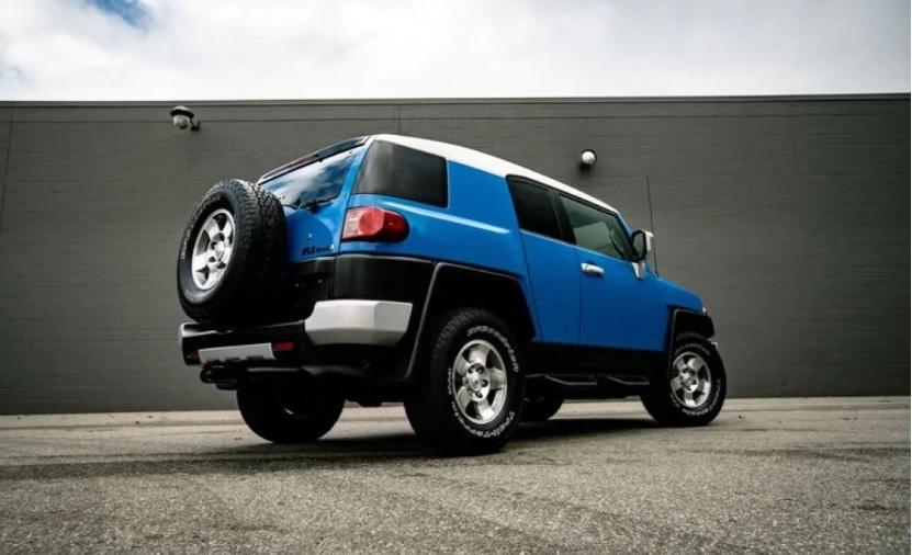 Откриха кросоувър Toyota FJ Cruiser от 2008 г. в перфектно състояние СНИМКИ