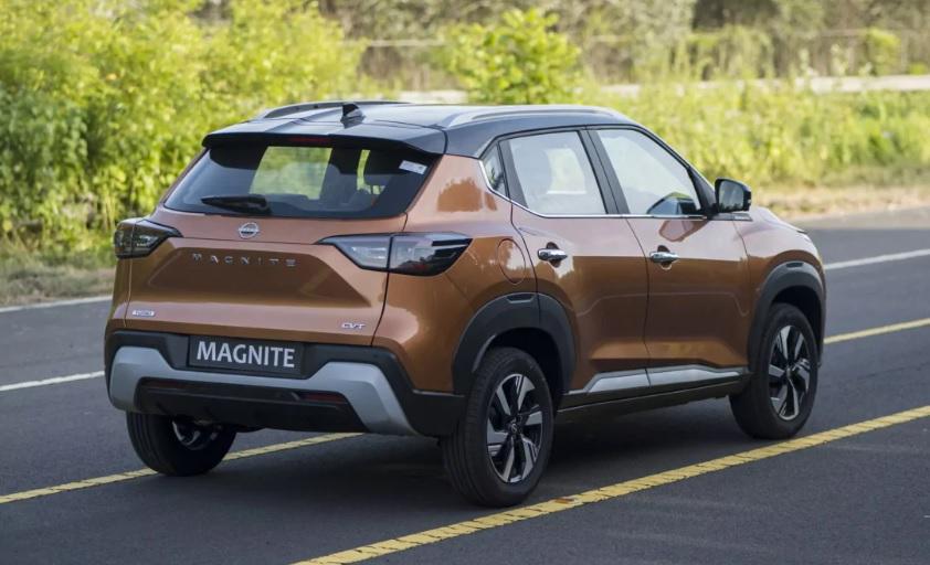 Това е най-бюджетният кросоувър Nissan, ето каква е цената СНИМКИ