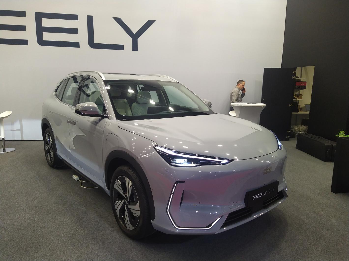 Geely дебютира в България на Автосалон София 2024 ВИДЕО