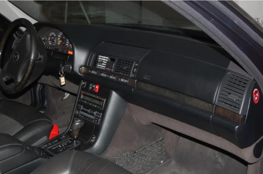 Намериха идеално съхранен Mercedes S600 W140 СНИМКИ