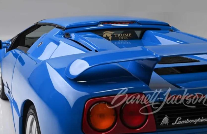 Вижте какви автомобили е имал в гаража си Доналд Тръмп СНИМКИ