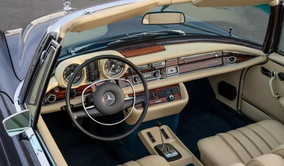Показаха Mercedes от 1971 г.,  който сякаш сега е пуснат от завода СНИМКИ