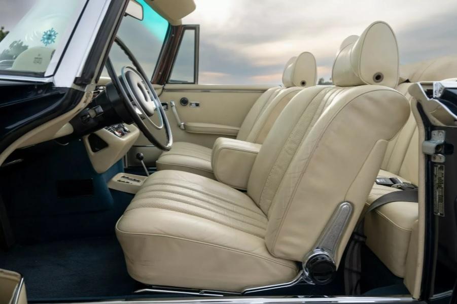 Показаха Mercedes от 1971 г.,  който сякаш сега е пуснат от завода СНИМКИ