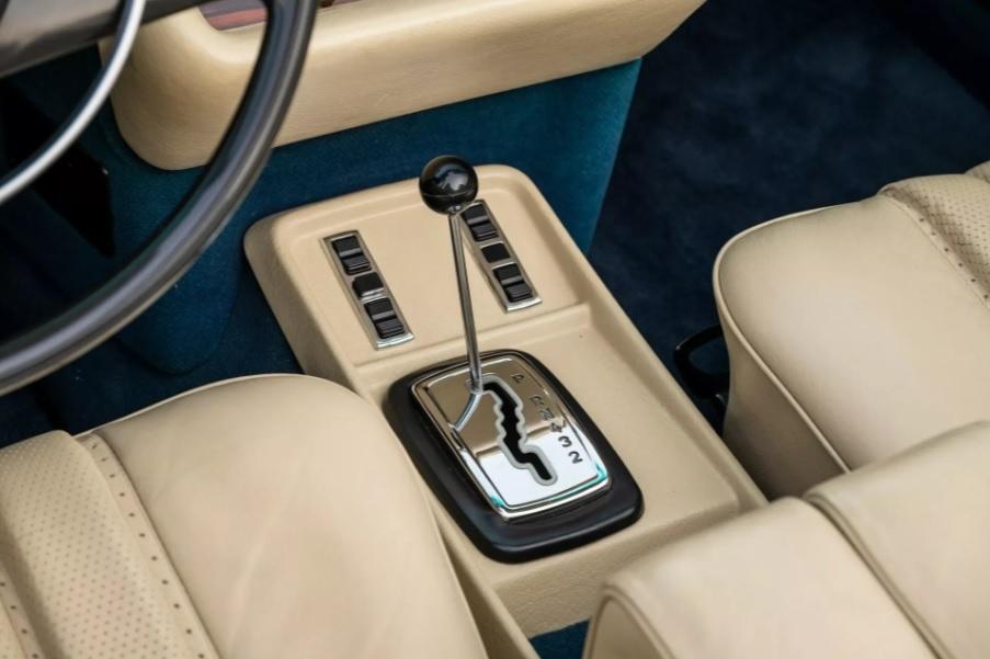 Показаха Mercedes от 1971 г.,  който сякаш сега е пуснат от завода СНИМКИ