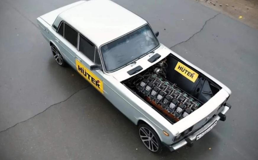 Уникално: Показаха V16 Lada задвижвана от 16 моторни триона ВИДЕО