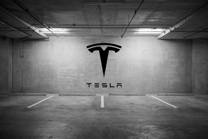 Мистериозна Tesla Model 3 взриви почитателите на електромобилите