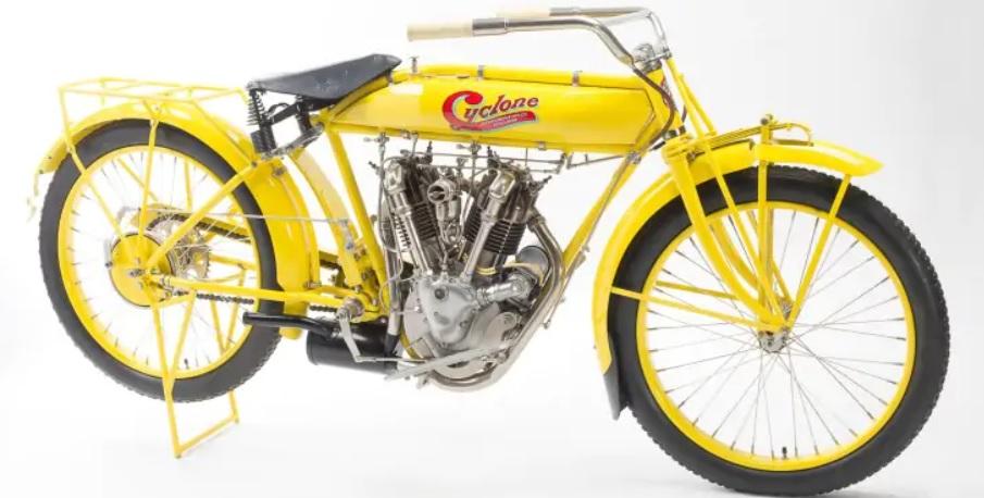 Продадоха най-скъпия мотоциклет на всички времена СНИМКИ