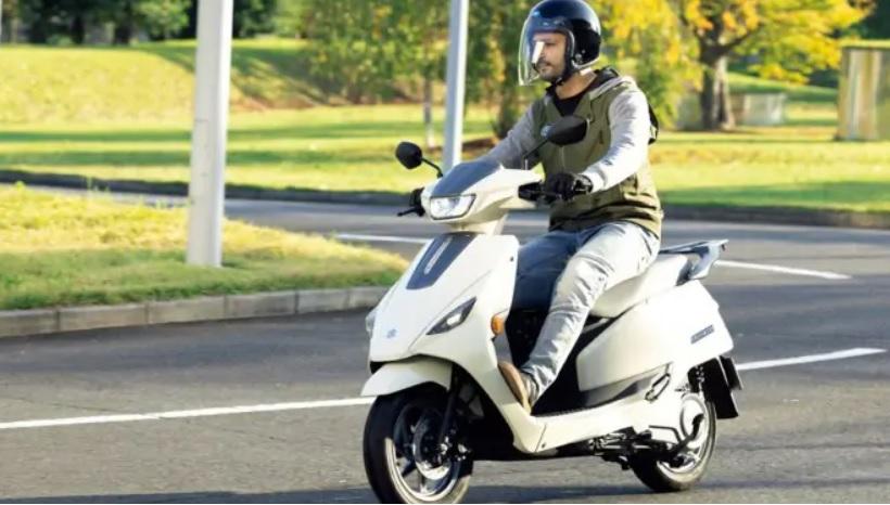 Suzuki показа нов електрически скутер на ниска цена СНИМКИ