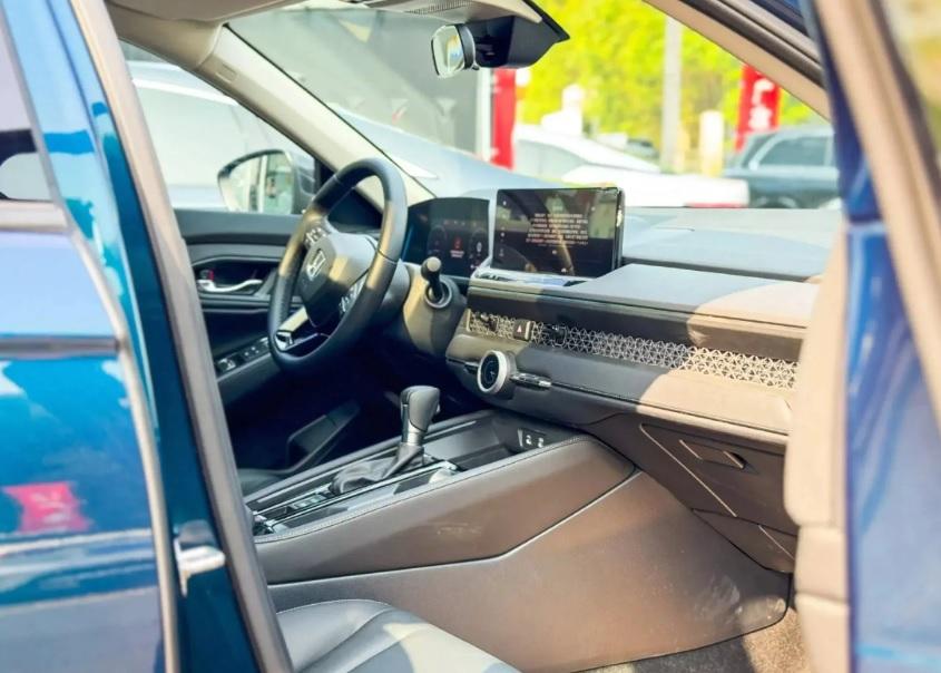 Показаха обновения Honda Accord, ето как изглежда и какво е оборудването СНИМКИ