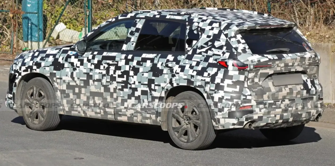 Дългоочакваният съперник на RAV4 от Mazda бе показан на СНИМКА