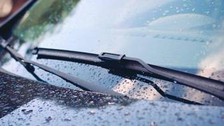 Как да разберете кога е време да смените предните чистачки