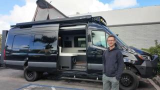 Представиха всъдеходен дом на колела, има дори спа функции ВИДЕО