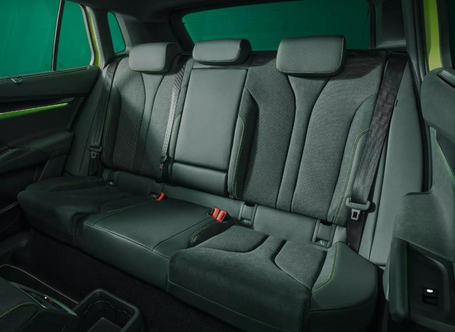 Показаха най-бързата серийна Skoda, ето какво е оборудването ВИДЕО