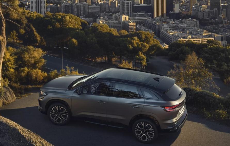 Показаха новия кросоувър Renault, ето какви са характеристиките СНИМКИ