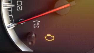 Кои са причините за появата на индикатора Check Engine