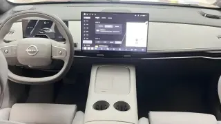 Три пъти по-евтино: Достъпен конкурент на Tesla от Nissan СНИМКИ