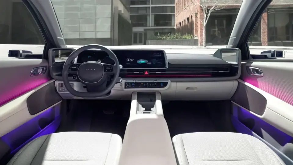 Какво означават четирите точки на волана на Hyundai?