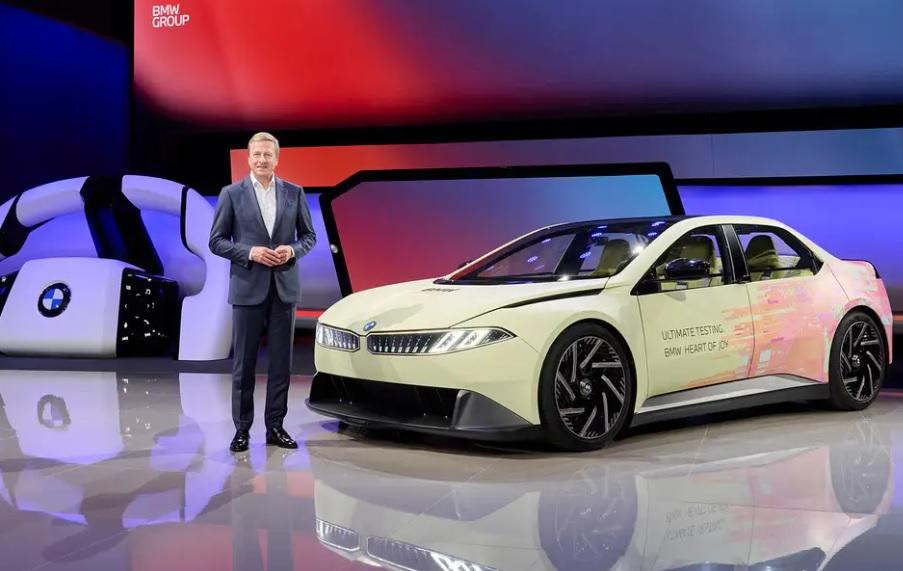 BMW представи иновативни технологии, които ще станат стандарт за моделите им СНИМКИ