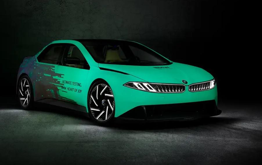 BMW представи иновативни технологии, които ще станат стандарт за моделите им СНИМКИ