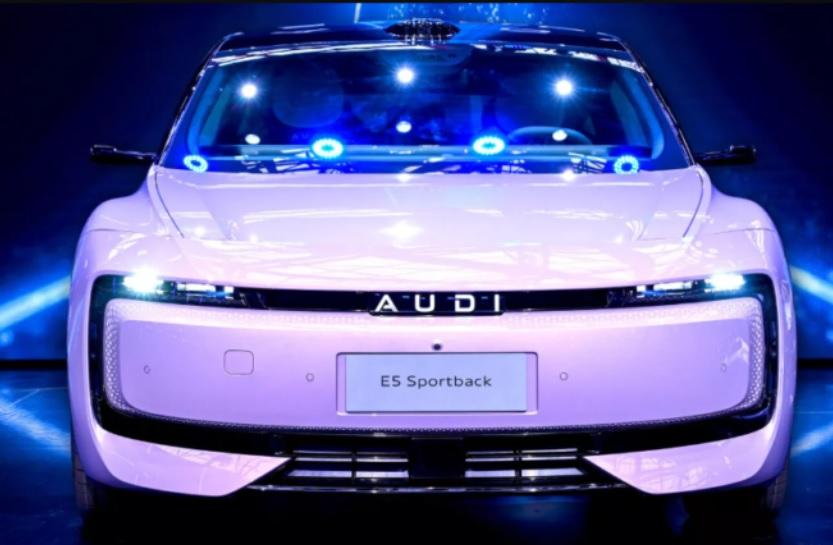 Вижте първия автомобил Audi, който е без четирите кръга СНИМКИ