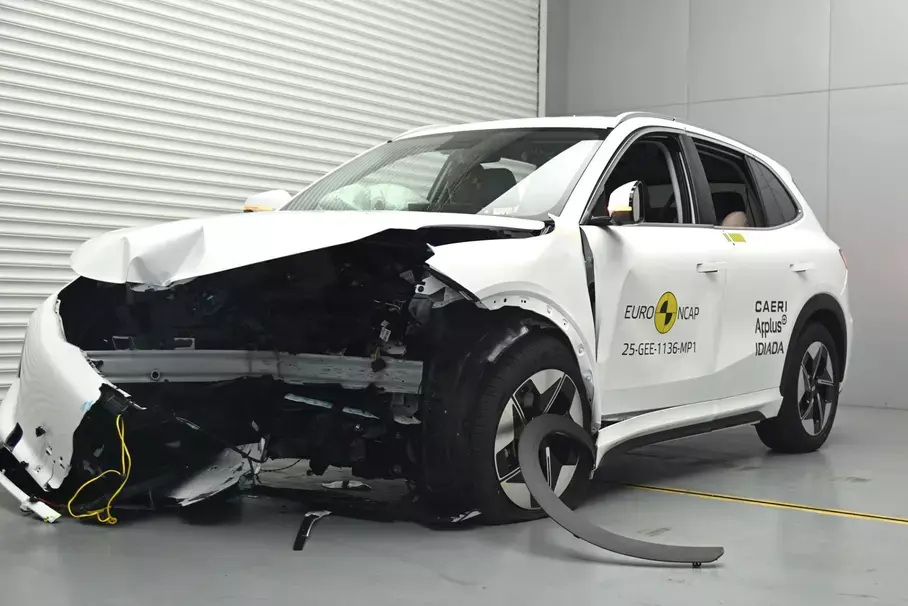 Тестваха колко е безопасен електрическия Geely EX5 по европейската методология