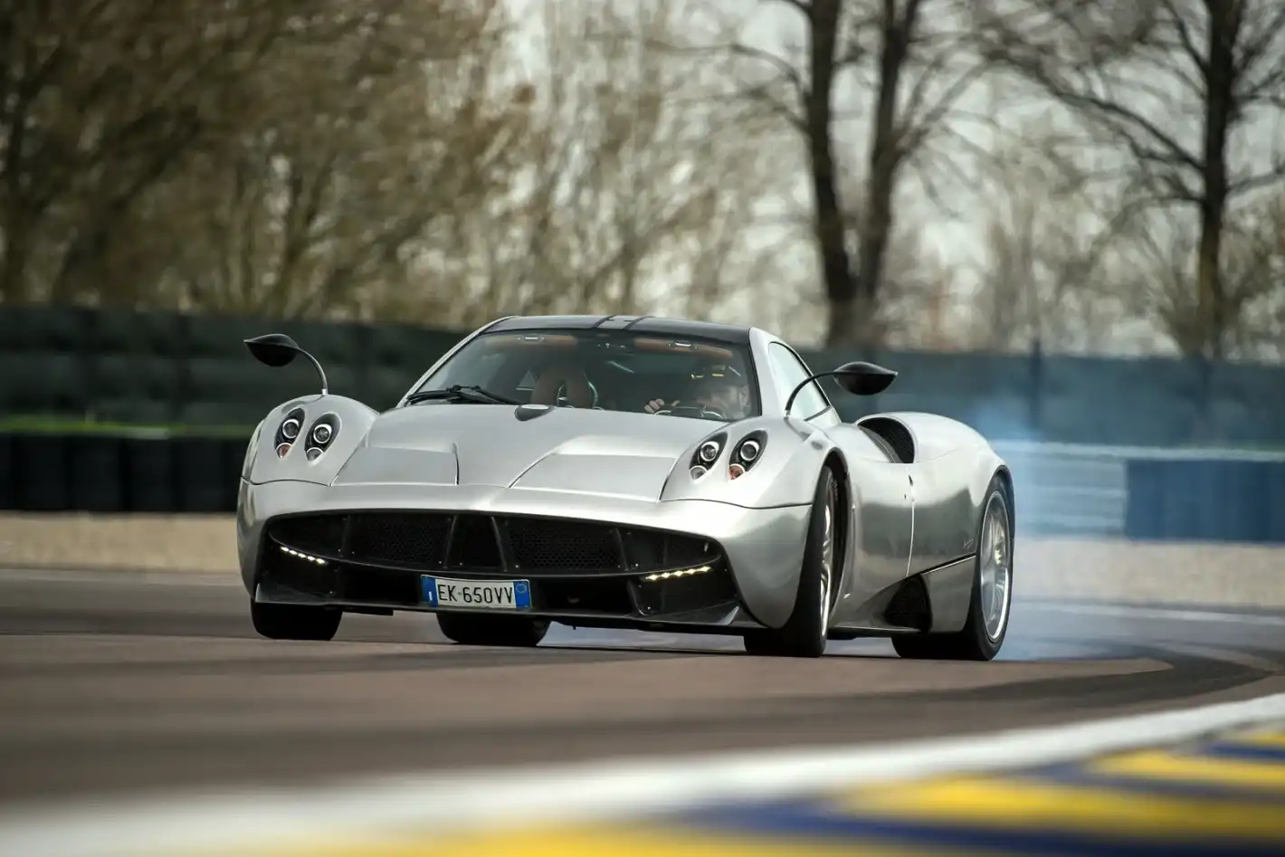 10 шедьовъра на Pagani: Хиперавтомобили, които завладяха света
