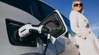 Акио Тойода отново критикува електрическите автомобили - използва се убийствена статистика