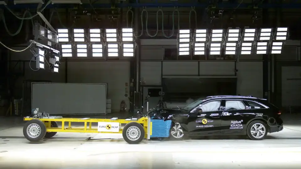 Краш тест на Audi A6: Предвидим резултат Видео