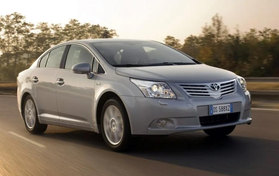 Тези модели на Toyota имат много проблеми, според собственици и специалисти СНИМКИ