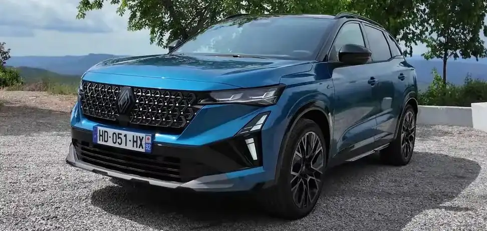 Renault показа подробно новият съперник на RAV4 и Kia Sportage