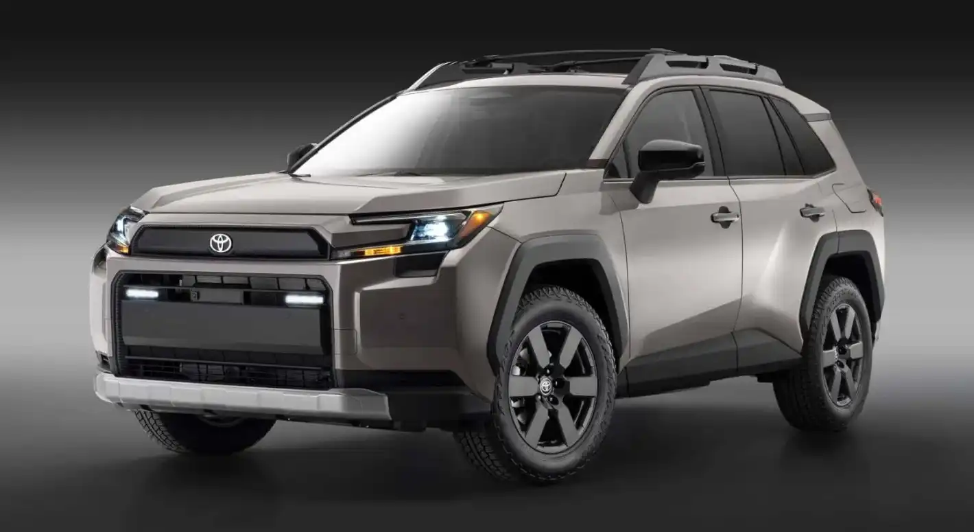 Какво ни изненада в новата Toyota RAV4: Топ 3 характеристики на евтиния кросоувър