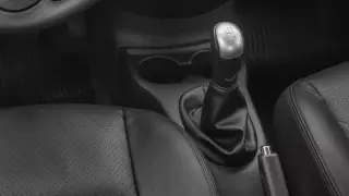 В САЩ спряха продажбите на последната кола с 5-степенна "ръчна" скоростна кутия