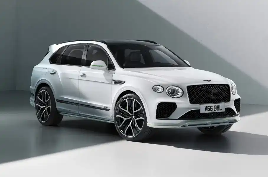 Bentley представи най-мощния си кросоувър Снимки