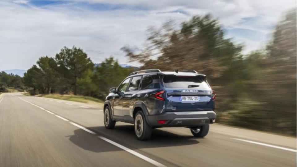 Пуснаха за продажба в Европа новата версия на Dacia Bigster Снимки
