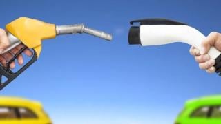 Електрически или дизелови? Ето кои коли са по-подходящи за дълъг път