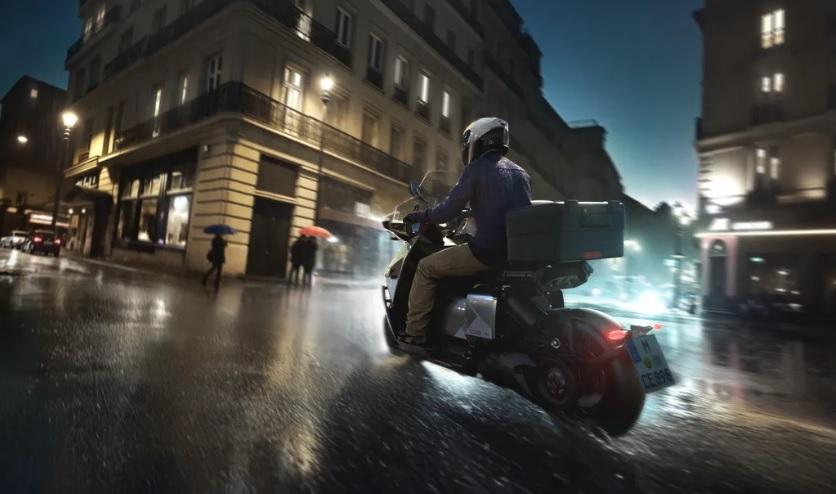 BMW показа новия си скутер с футуристичен дизайн Снимки