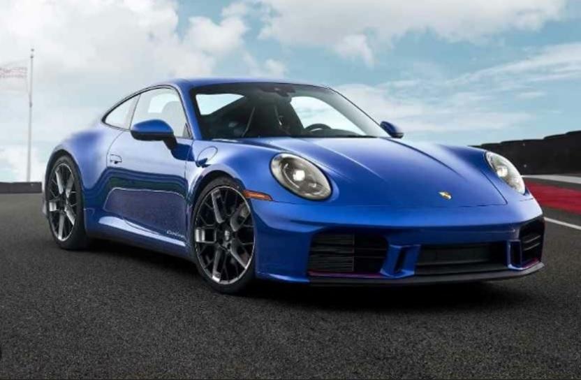 Страхотна: Пуснаха специална версия на Porsche 911 Снимки