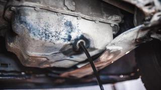 Знаете ли защо маслото в двигателя бързо почернява