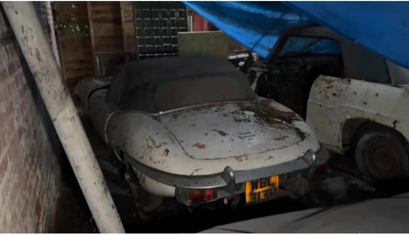 Намериха колекционерски автомобили в изоставена ферма Видео
