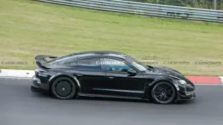 Porsche подготвя специален Taycan, с който да удари китайците