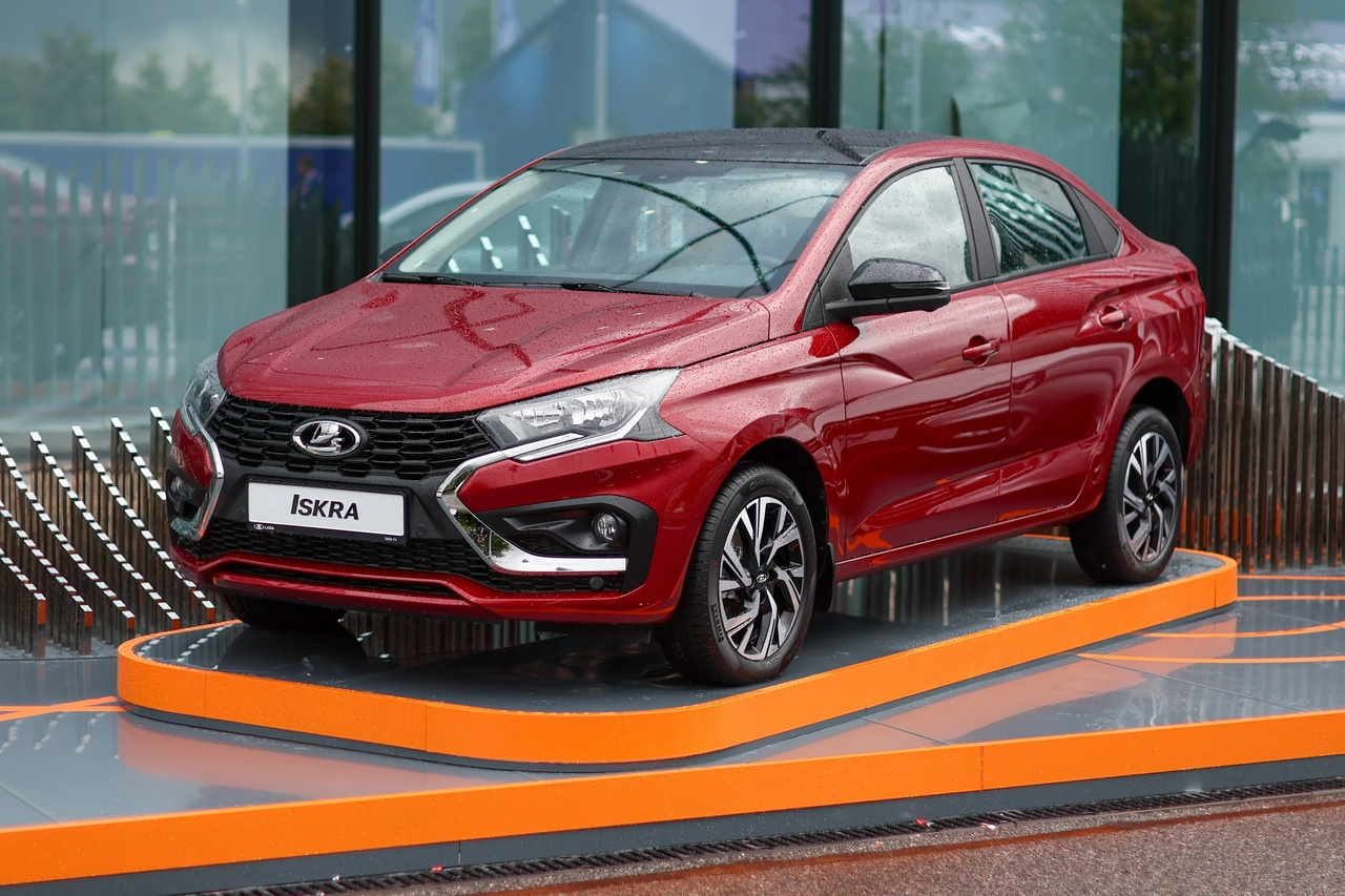 Жълти стотинки: Обявиха цената на най-новата Lada