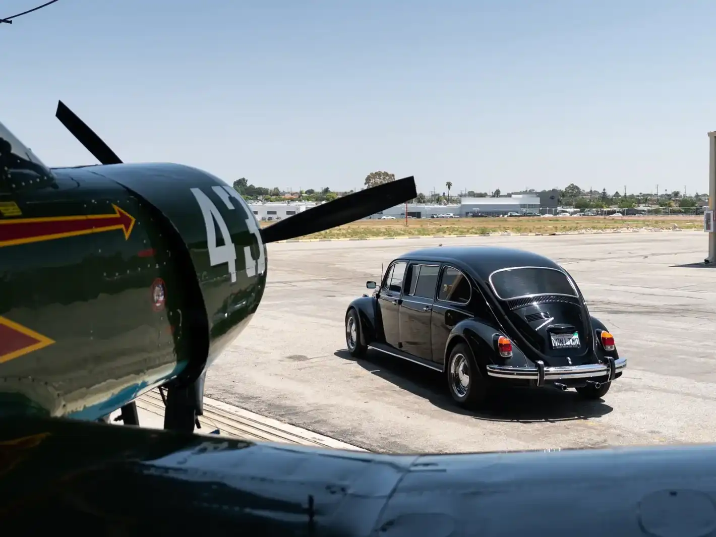 Уникална по рода си: Лимузина Volkswagen Beetle е пусната на търг