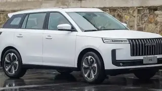 Китайците шокираха с цена на нов кросоувър в бюджетния сегмент