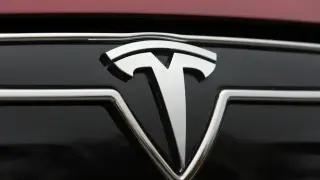 Мъск предупреди: Предстоят трудни времена за Tesla